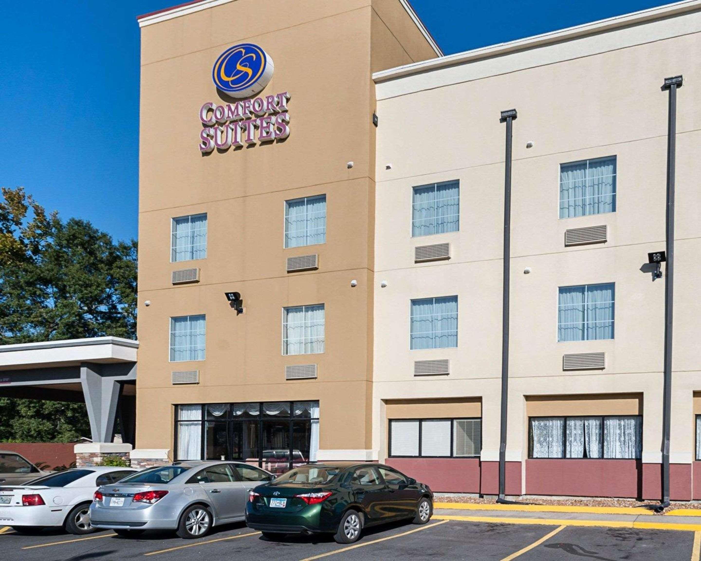 Comfort Suites Lake Charles Exterior photo